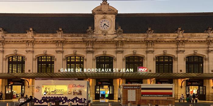 BORDEAUX SAINT-JEAN - Cadeaux alimentaires